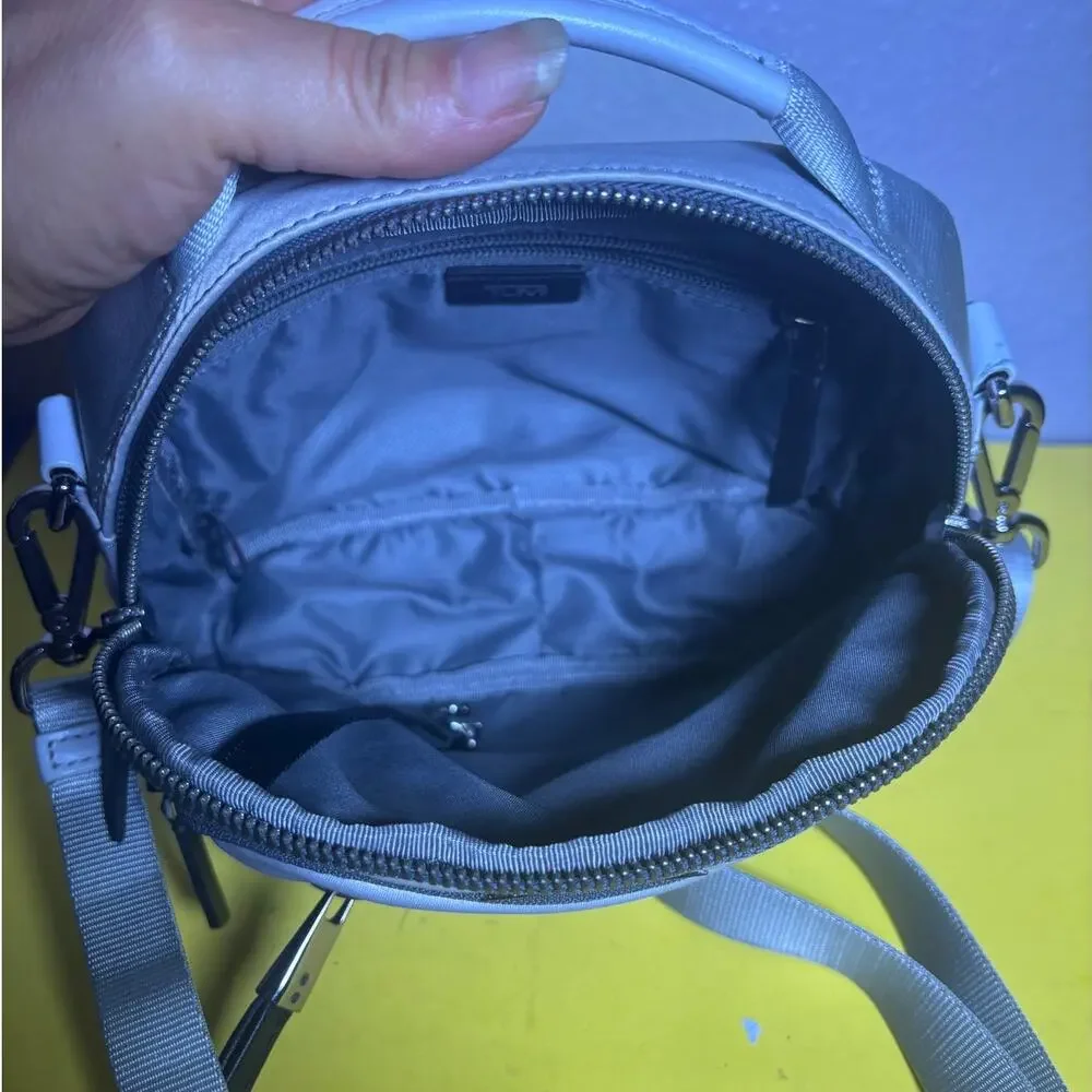 Tumi Voyageur Turner Gray Ombre Crossobody 9 x 8 148539A214